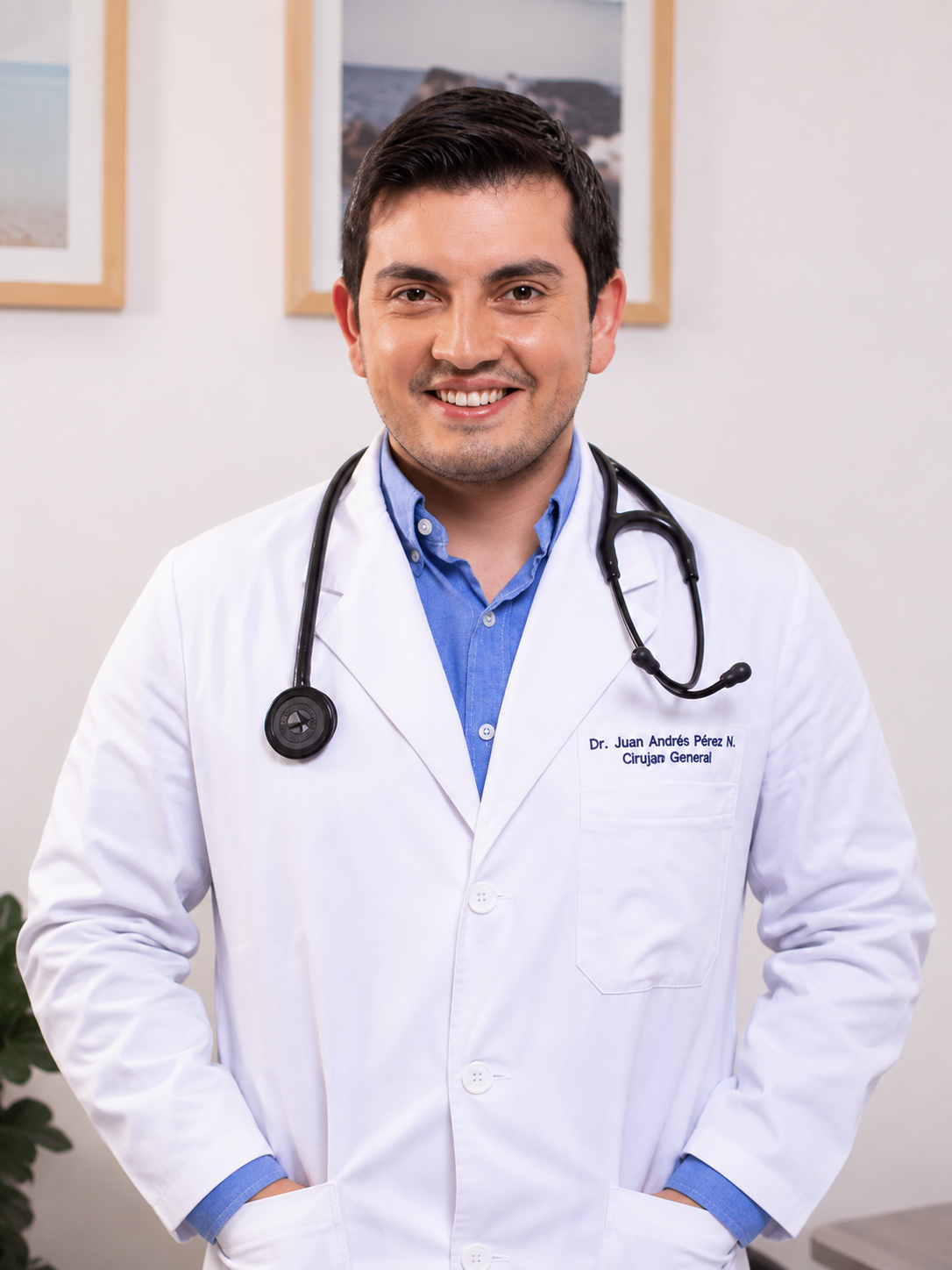 Dr. Juan Andrés Pérez Novoa, Cirujano General